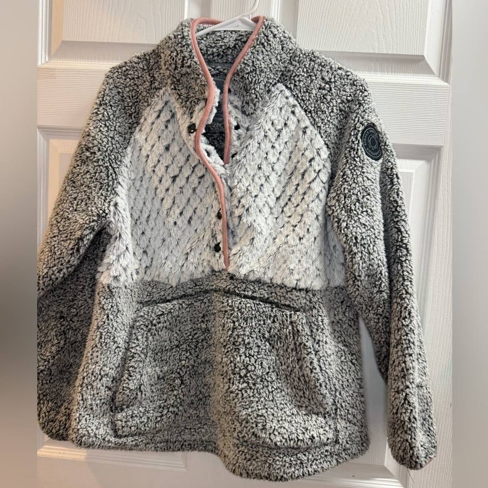 Girls' Cozy Grey & White Sherpa Pullover Jacket